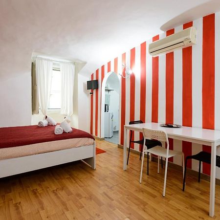Chiaia Accommodations Napoli Exterior foto